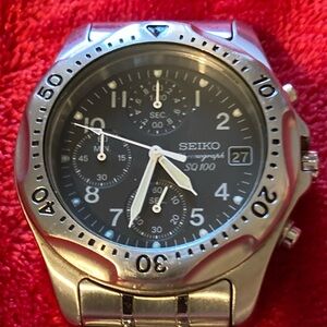 Vintage Seiko SQ100 Chronograph, Stainless Steel Quartz watch Model V757-7030